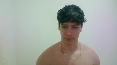zeus_183 online show from 05-05-26, 03:36