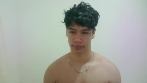 zeus_183 online show from 05-09-26, 07:02