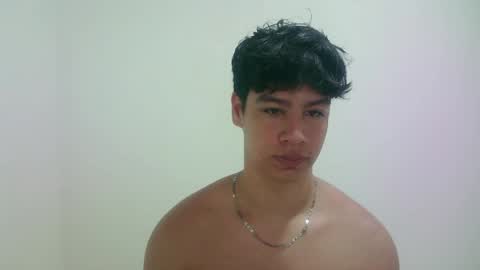 zeus_183 online show from 05-14-26, 12:39