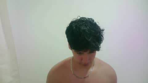 zeus_183 online show from 05-19-26, 10:54