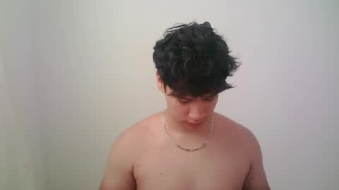 zeus_183 online show from 05-20-26, 03:07