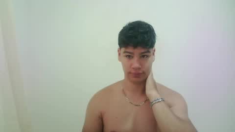 zeus_183 online show from 05-30-26, 11:29
