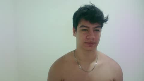zeus_183 online show from 07-14-26, 09:03
