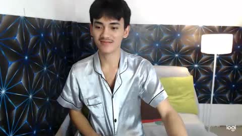 Snapshot of zevierbalte chatting on 01-17-25, 11:27 zavier skinny asian online show from 01-17-25, 11:27