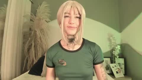 Snapshot of zhally_dee chatting on 06-19-26, 11:58 zhally_dee online show from 06-19-26, 11:58