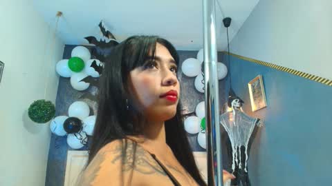 ZHAMIRA  ANDRES online show from 10-23-25, 10:08
