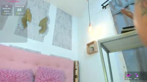 ZHAMIRA  ANDRES online show from 11-21-25, 11:58