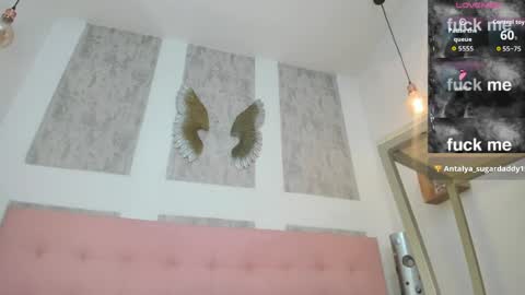 ZHAMIRA  ANDRES online show from 04-06-26, 09:49