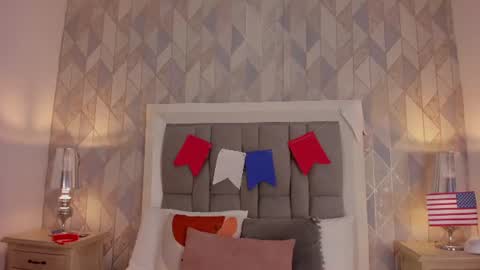 zharia_lux25 online show from 07-04-26, 11:38