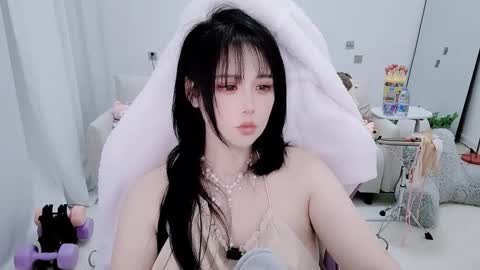 Snapshot of zhen0 chatting on 03-27-26, 01:44 zhen online show from 03-27-26, 01:44