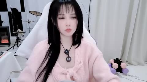 Snapshot of zhen0 chatting on 04-05-26, 04:48 zhen online show from 04-05-26, 04:48
