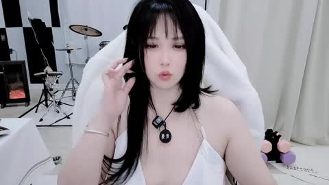 Snapshot of zhen0 chatting on 04-10-26, 08:46 zhen online show from 04-10-26, 08:46