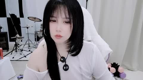 Snapshot of zhen0 chatting on 04-20-26, 08:39 zhen online show from 04-20-26, 08:39