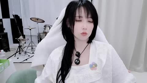 Snapshot of zhen0 chatting on 05-18-26, 01:39 zhen online show from 05-18-26, 01:39