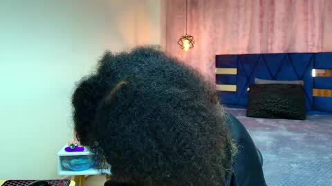 Zia Green online show from 02-17-25, 07:42