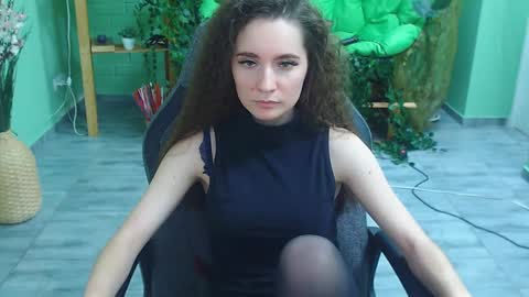 Snapshot of zianichols chatting on 01-31-25, 09:48 zianichols online show from 01-31-25, 09:48