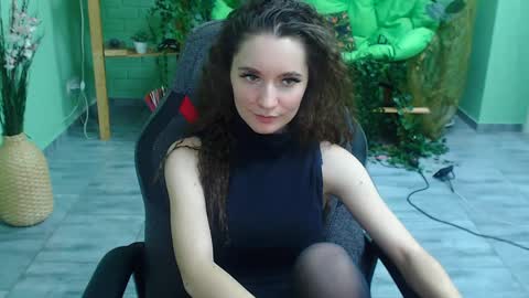 Snapshot of zianichols chatting on 02-03-25, 10:00 zianichols online show from 02-03-25, 10:00