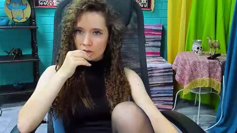 Snapshot of zianichols chatting on 02-24-25, 11:21 zianichols online show from 02-24-25, 11:21