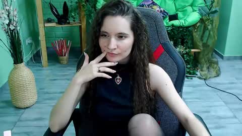 Snapshot of zianichols chatting on 03-11-25, 09:26 zianichols online show from 03-11-25, 09:26