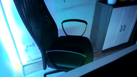 ziemlichflutschig online show from 10-27-25, 05:11