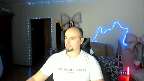 Ziesh online show from 02-12-26, 07:09