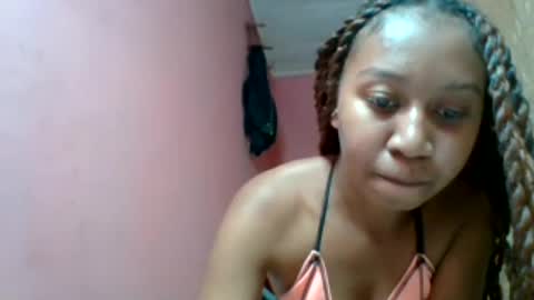 Snapshot of zinaely39 chatting on 08-08-26, 09:11 zinaely39 online show from 08-08-26, 09:11