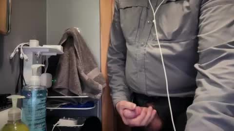 zinger283069 online show from 02-05-26, 07:51