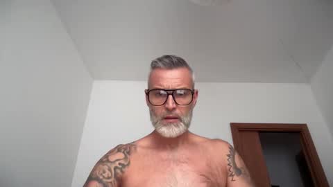 Snapshot of zkopa69 chatting on 10-22-25, 03:12 zkopa69 online show from 10-22-25, 03:12