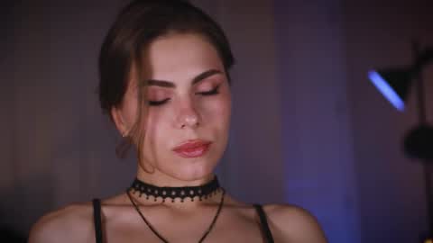 Zara  Join next live  at 5PM EST  online show from 11-24-25, 11:04