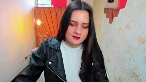 Snapshot of zoe__taylor__ chatting on 07-28-26, 12:48 ZOE TAYLOR online show from 07-28-26, 12:48