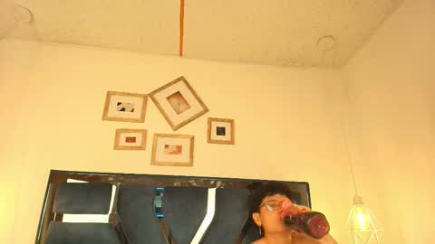 Zoe and dylan  online show from 12-01-25, 12:32