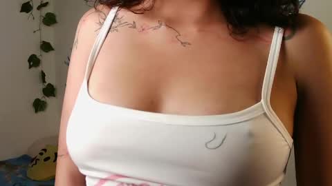 Snapshot of zoe_ch_ chatting on 04-28-26, 10:48 zoe_ch_ online show from 04-28-26, 10:48