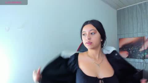 Z O E online show from 04-05-26, 12:02