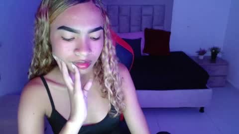 zoe_galli online show from 10-03-25, 11:13