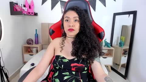 Zoe Gruber online show from 12-22-24, 11:09