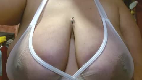 Snapshot of zoe_hotxxx chatting on 07-08-26, 02:38 zoe hotxxx online show from 07-08-26, 02:38