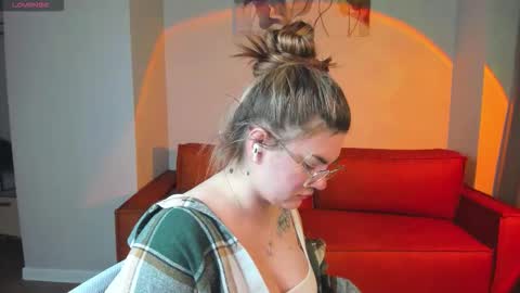 Zoe online show from 03-06-26, 02:02