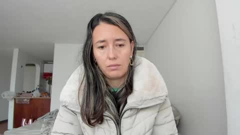Snapshot of zoe_jeane_beker chatting on 04-17-26, 09:07 ZOE online show from 04-17-26, 09:07