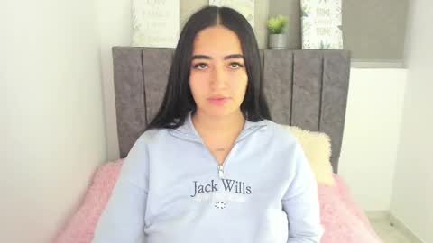 Snapshot of zoe_jones7 chatting on 02-19-25, 06:55 zoe_jones7 online show from 02-19-25, 06:55