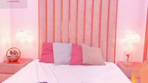 Zoe Monrow online show from 07-13-26, 12:19