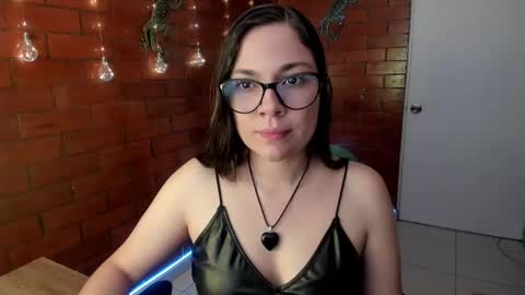 Snapshot of zoe_ringer chatting on 02-26-25, 03:52 Zoe online show from 02-26-25, 03:52