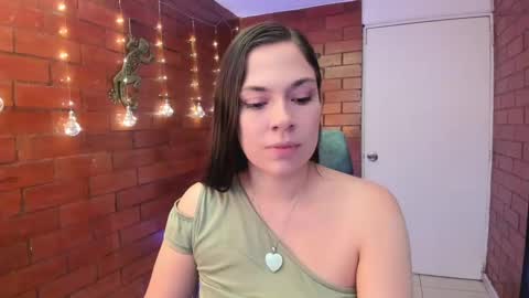 Snapshot of zoe_ringer chatting on 09-18-25, 03:14 Zoe online show from 09-18-25, 03:14