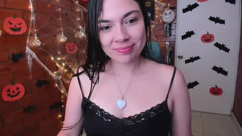 Zoe  online show from 10-28-25, 03:14