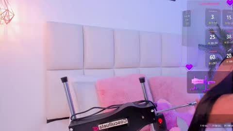 Zoe online show from 11-19-25, 01:16