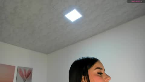 Zoe online show from 04-02-26, 06:05