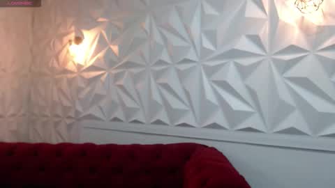 Zoe online show from 11-12-25, 03:56