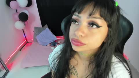 zoe_sullivan_ online show from 12-07-24, 12:35