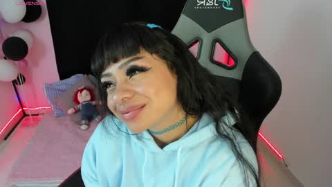 zoe_sullivan_ online show from 12-21-24, 09:44