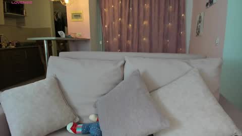 zoe_sullivan_ online show from 01-19-25, 09:44