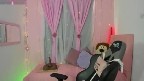 zoe_sullivan_ online show from 09-14-25, 01:54